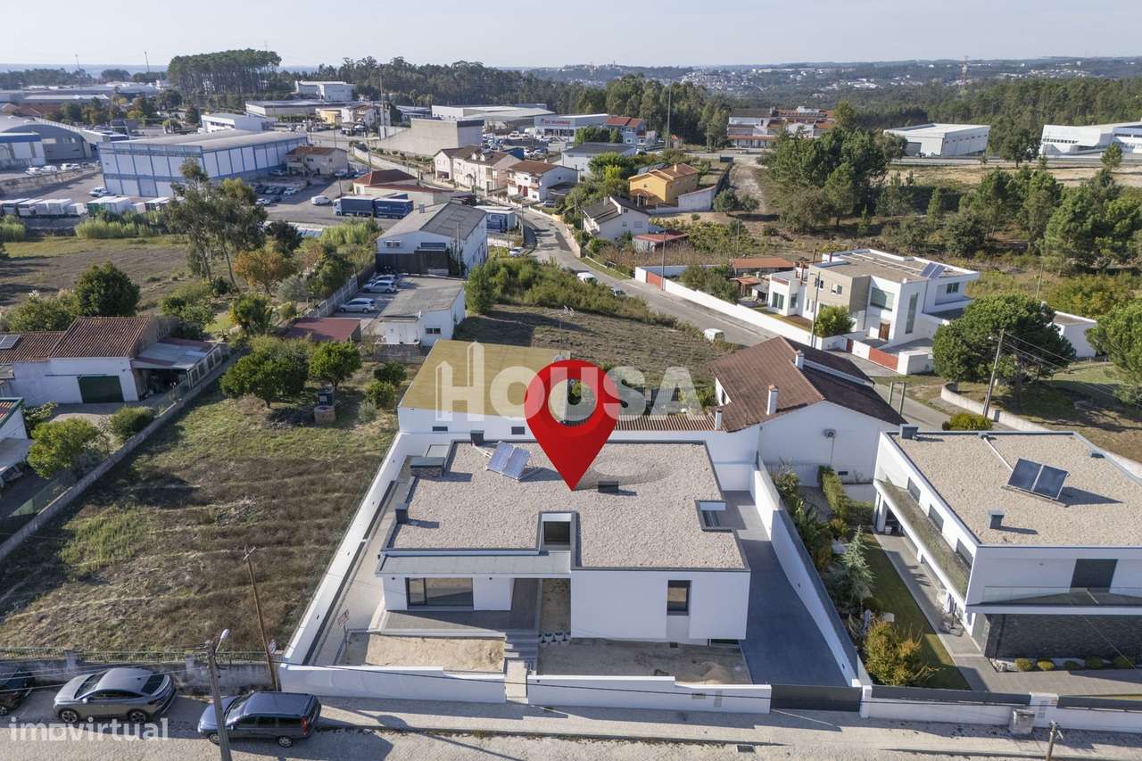 Moradia T3 Nova na Touria-57