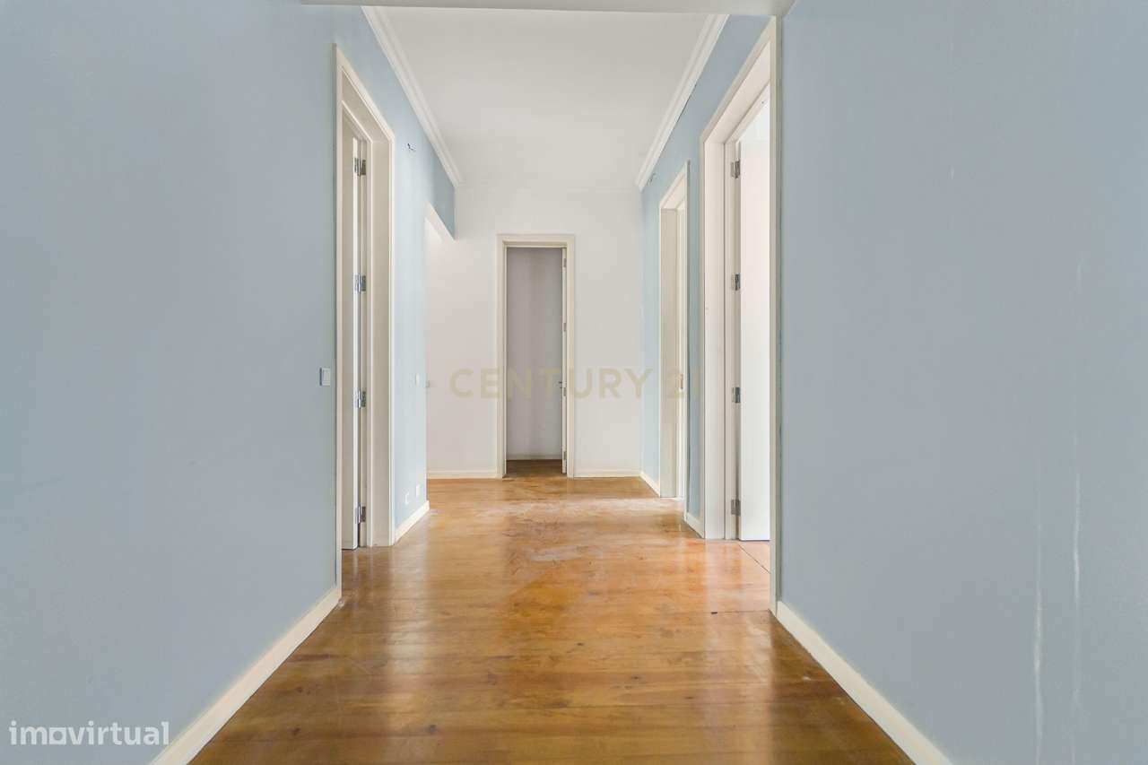 Apartamento T4 | Terraço | Av. Novas-11