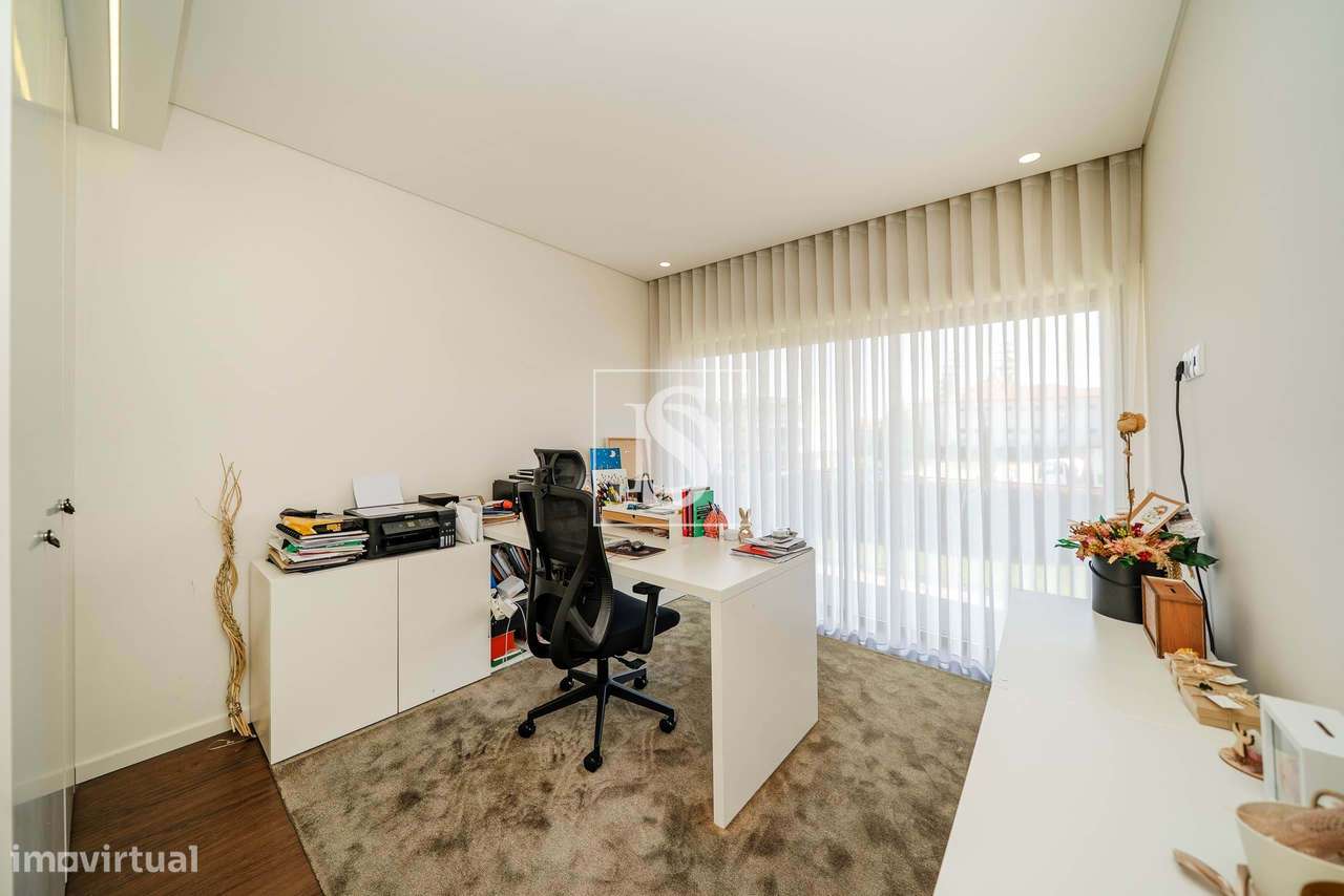 Apartamento T4 de Luxo, no Mira Rio 3, em Barcelinhos-43