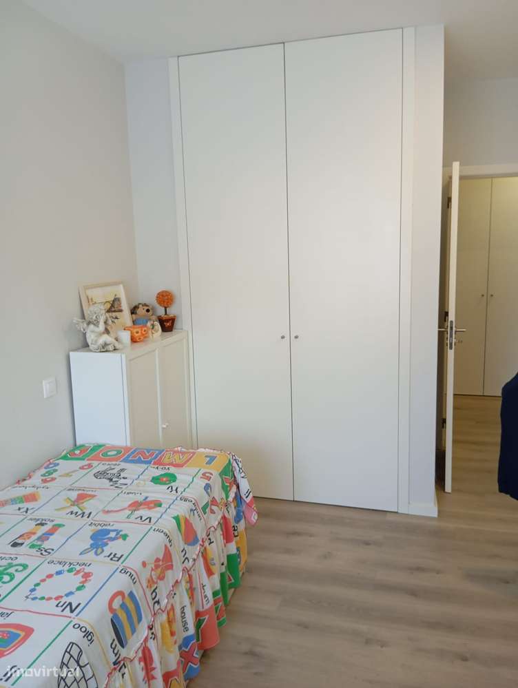 Fantástico apartamento T2 com terraço em condomínio fechado em Canelas-15