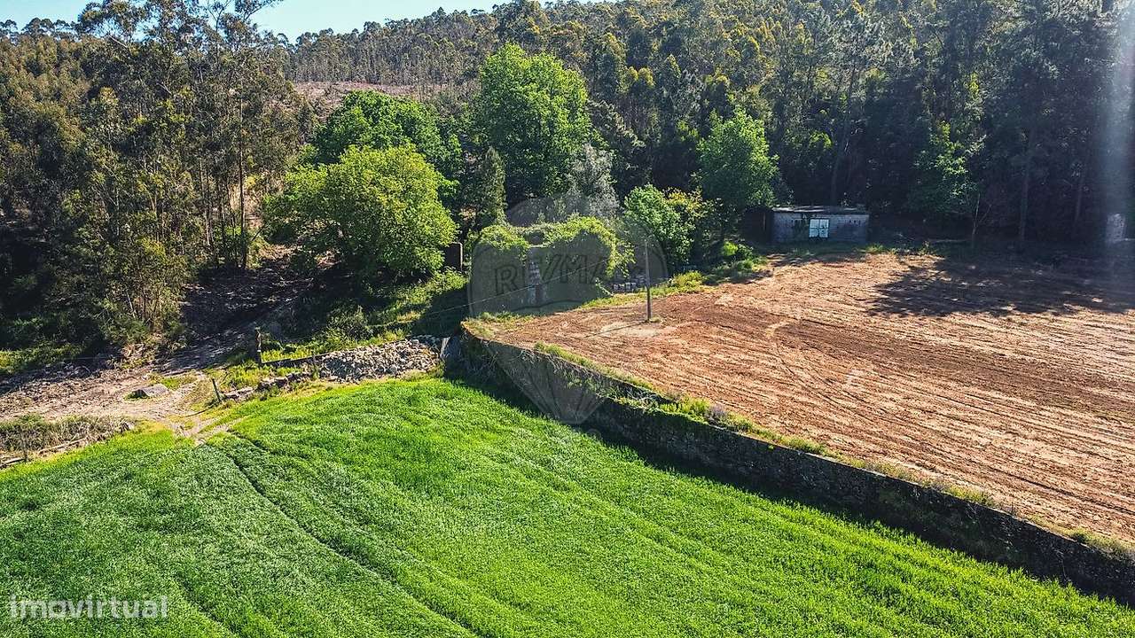 Moradia T4 para venda-16