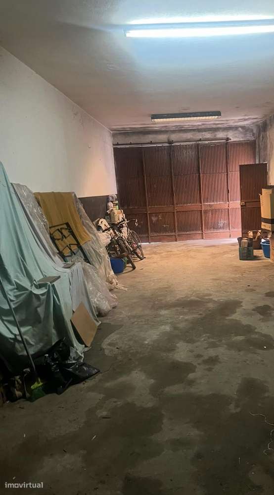 Moradia T4 com 3 LOJAS AREENDADAS E GRANDES TERRAÇOS - Peso da Régua-28