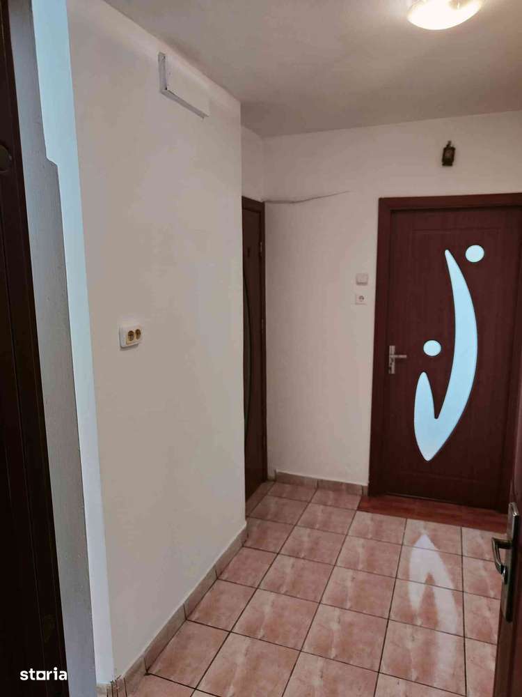 2 semi Craiovita -Racheta.-3