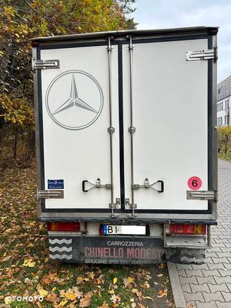 Mercedes-Benz 308 - 4