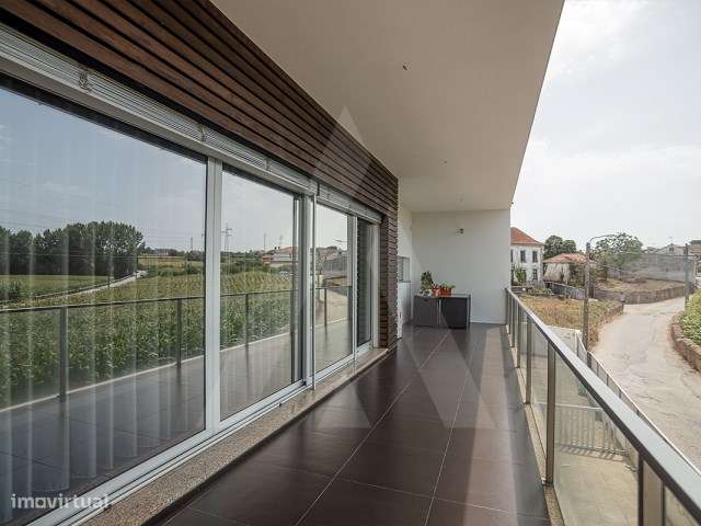 Moradia T2+1 com terreno amplo em Salreu, Estarreja-5