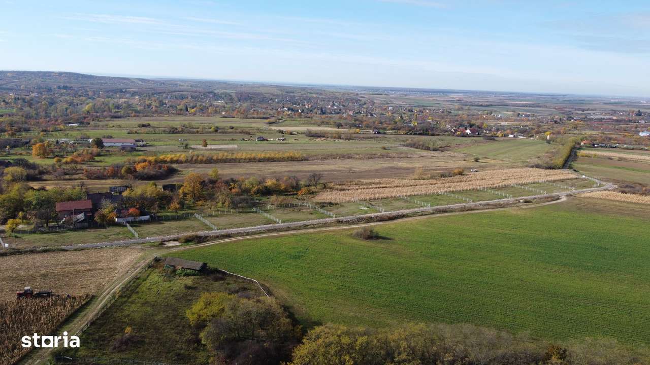 Ultimele 4 parcele disponibile-Teren intravilan-Vedere catre oras - Imagine principală: 5/8