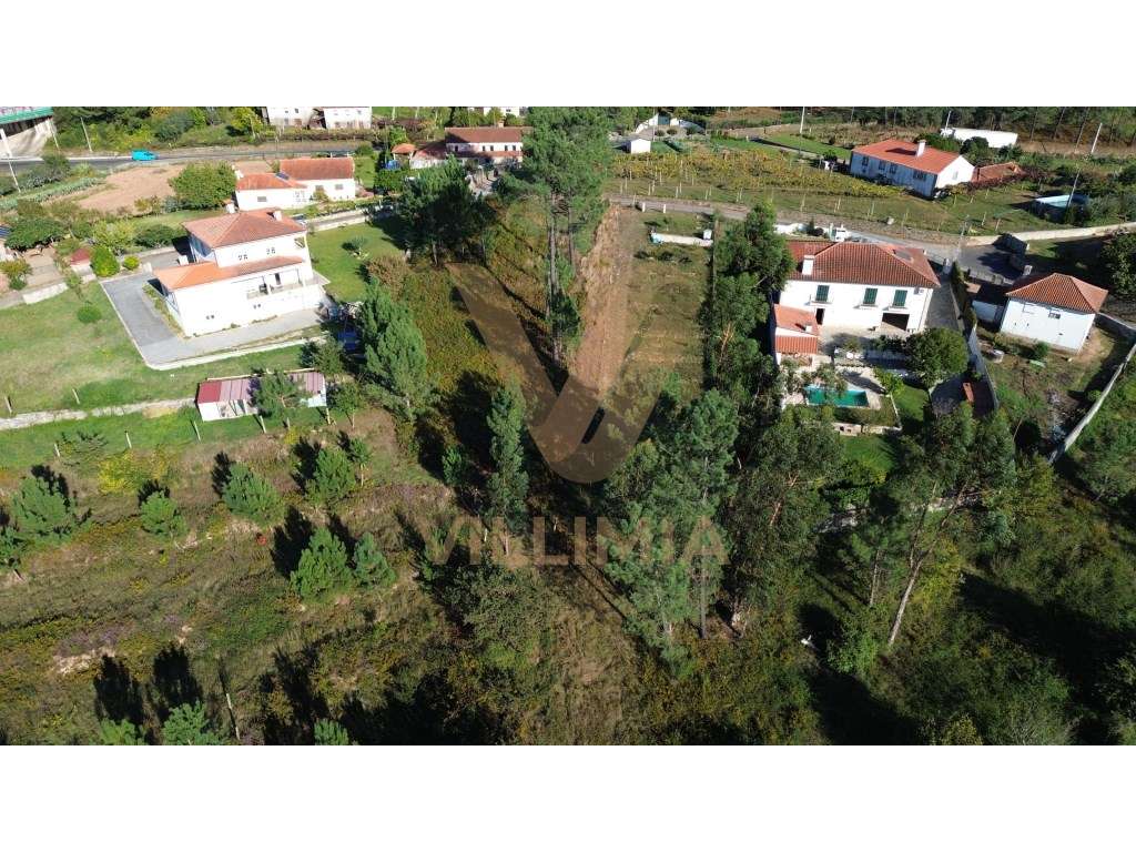 Terreno com 1200 m² em Calheiros, Ponte de Lima - Grande imagem: 4/8