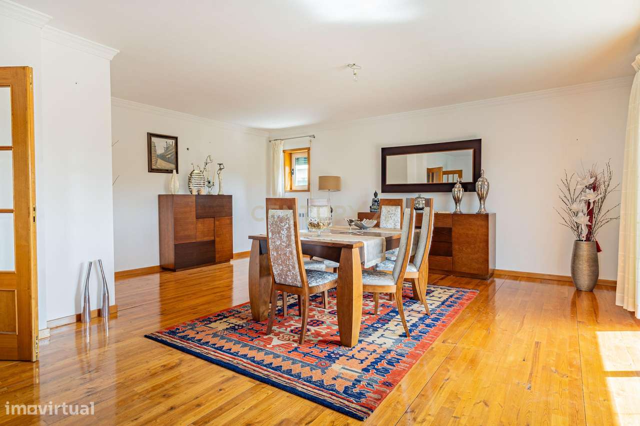 Moradia T4 com Vista Panorâmica em Bragança - Grande imagem: 5/51