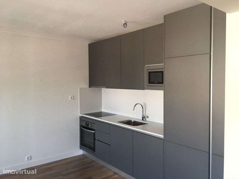 Aluga-se apartamento T1 - Grande imagem: 3/9