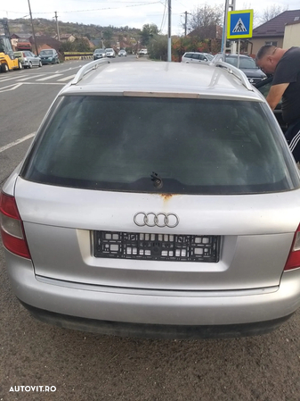 Dezmembram Audi A4 8E din 2004, 1.9 TDI, 74KW, 101CP, cod motor: AVB, Gri - 3