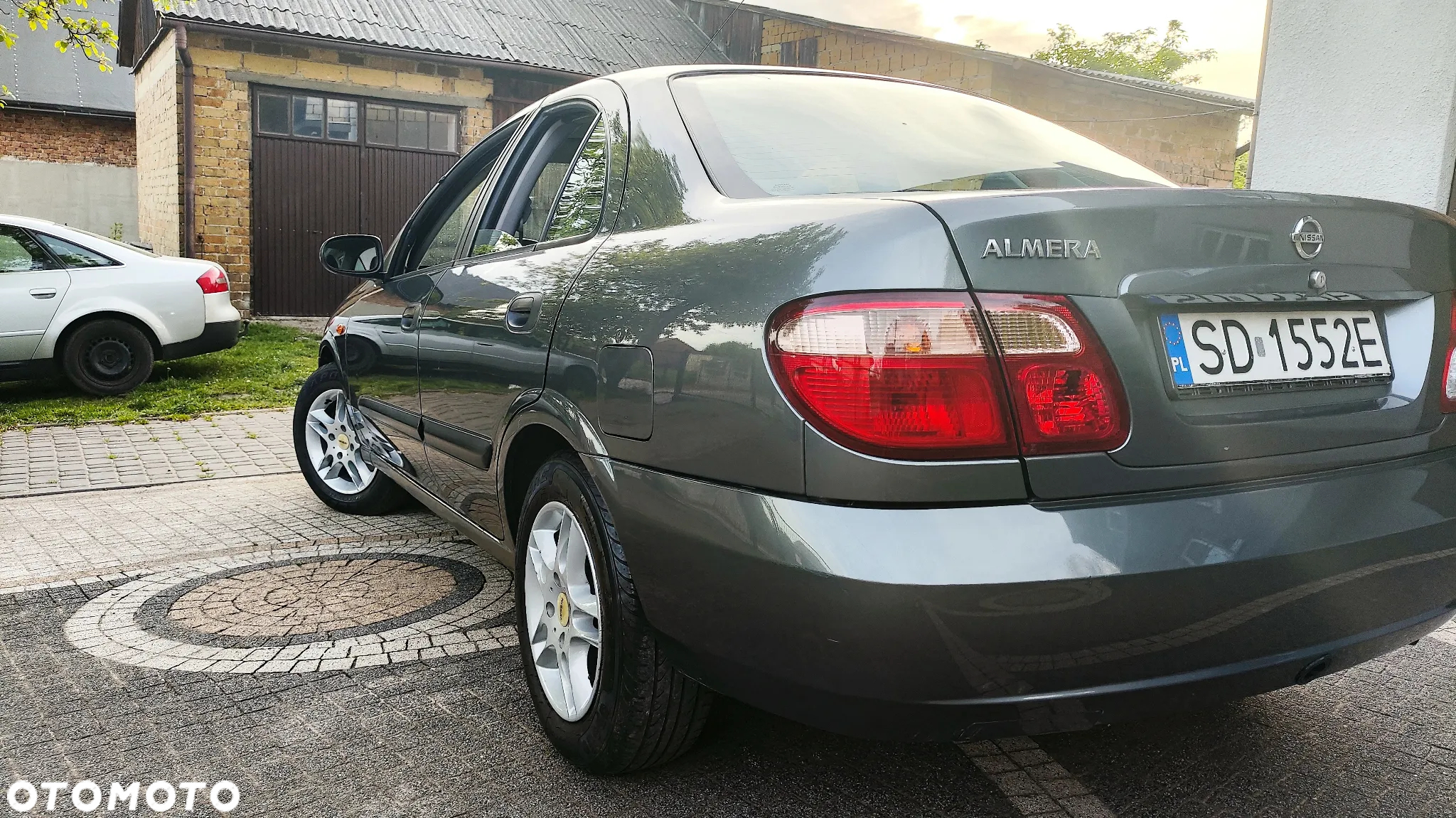 Nissan Almera II 1.5 Base - 15