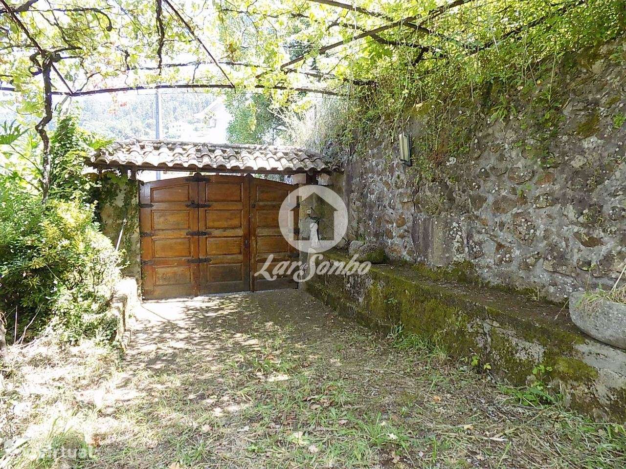 Quintinha M3+2 inserida num terreno com 3060m2, em Roriz, Santo Tirso - Grande imagem: 2/20