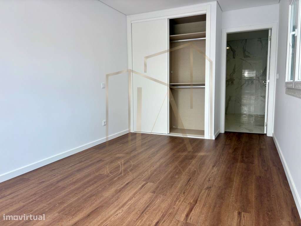 Moradia Térrea T4, com 4 Suites - Pronta a Escriturar-8