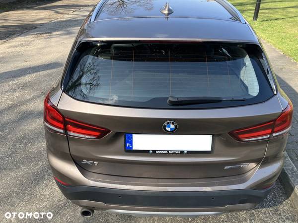 BMW X1 sDrive18i xLine - 9