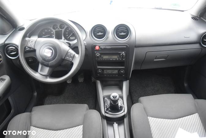 Seat Ibiza 1.4 16V Excelente - 16