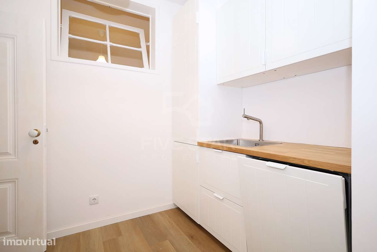 T1+1 - Príncipe Real - Renovado - Jardim Privado-19