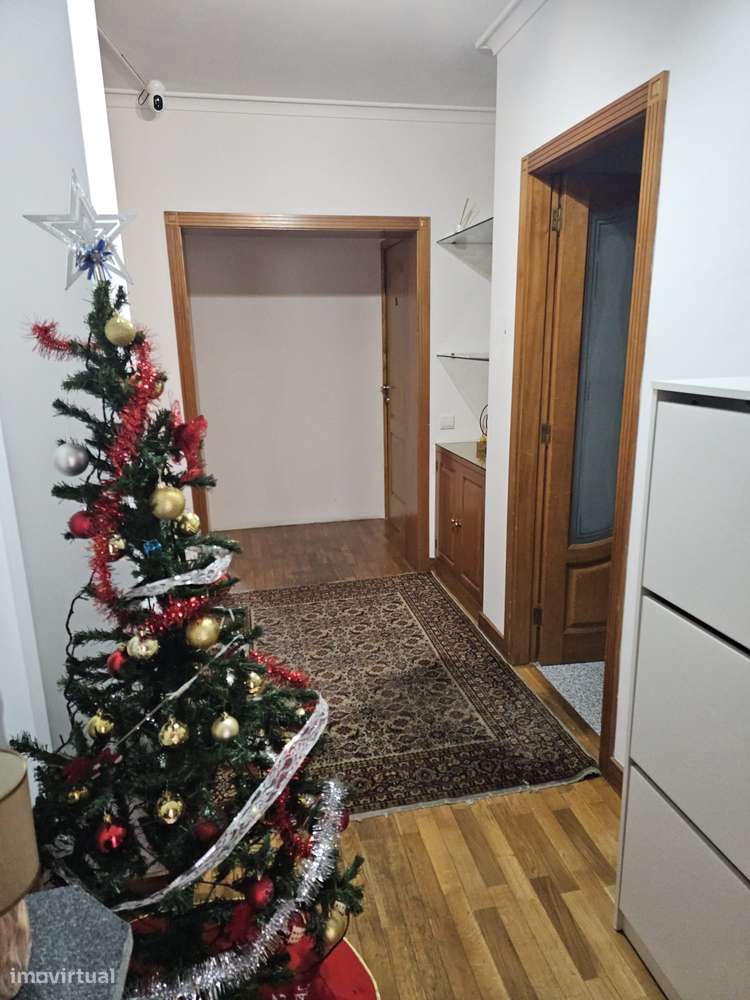 Quarto - Guimarães (Urgezes) - Com despesas incluídas - Grande imagem: 4/13