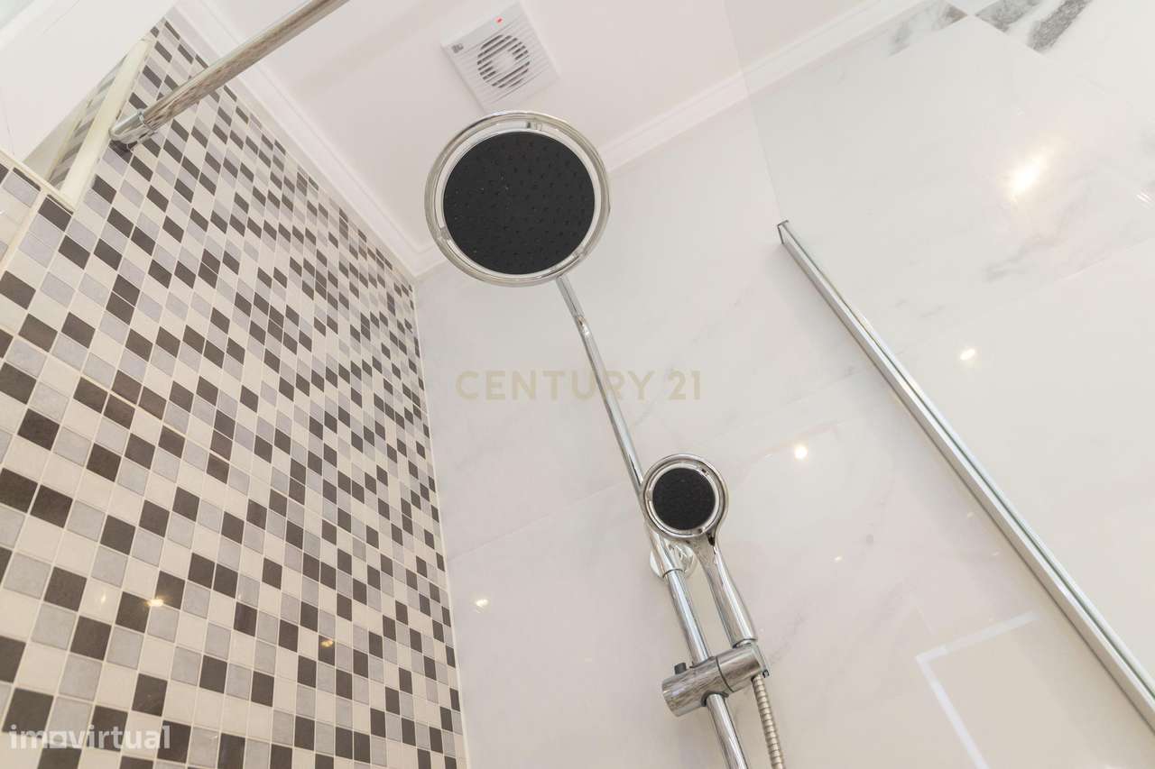 APartamento - T5  A ESTREAR-  com Espaço Exterior-  Palmela-32