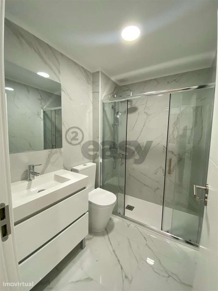 Oportunidade T2 Remodelado São Brás Oferta da Escritura - Grande imagem: 4/6