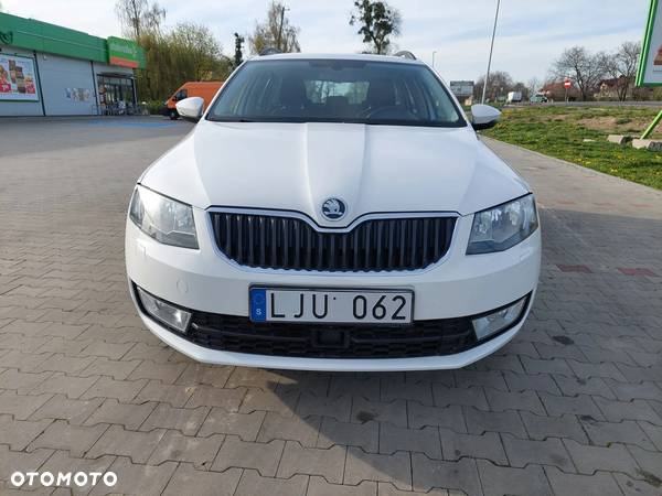 Skoda Octavia 1.6 TDI (Green tec) 4x4 Ambition - 15