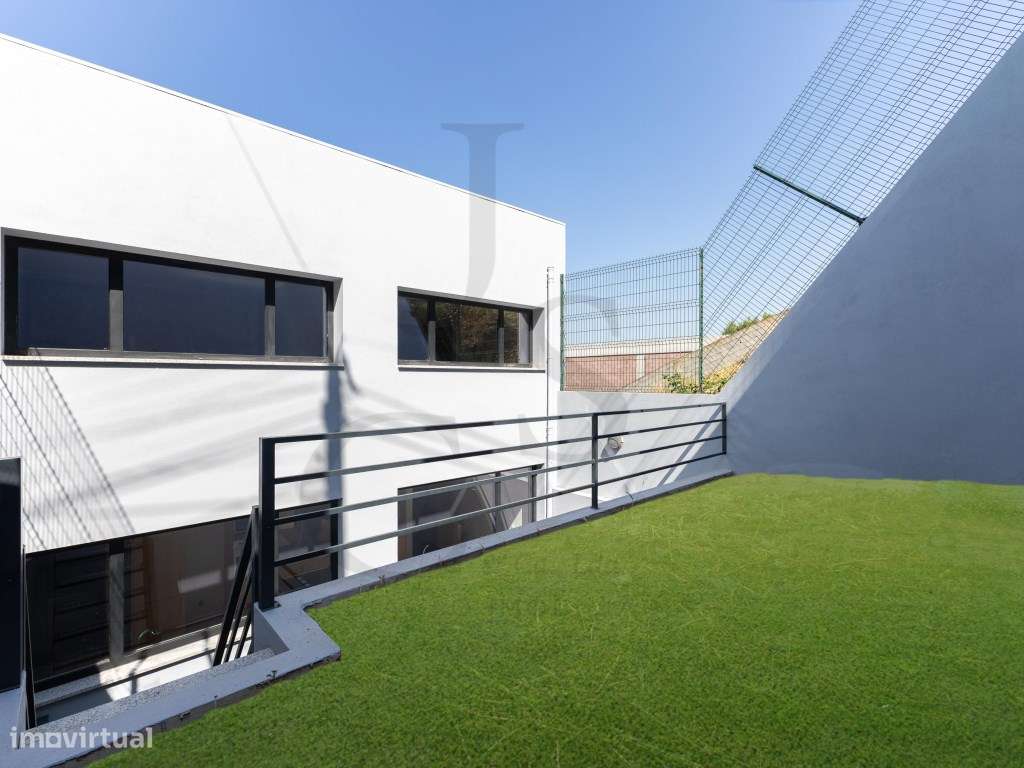 Moradia T4+T2 R/C Independente Gondomar - Possibilidade Permuta-10