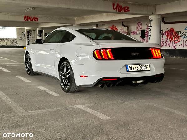 Ford Mustang - 33