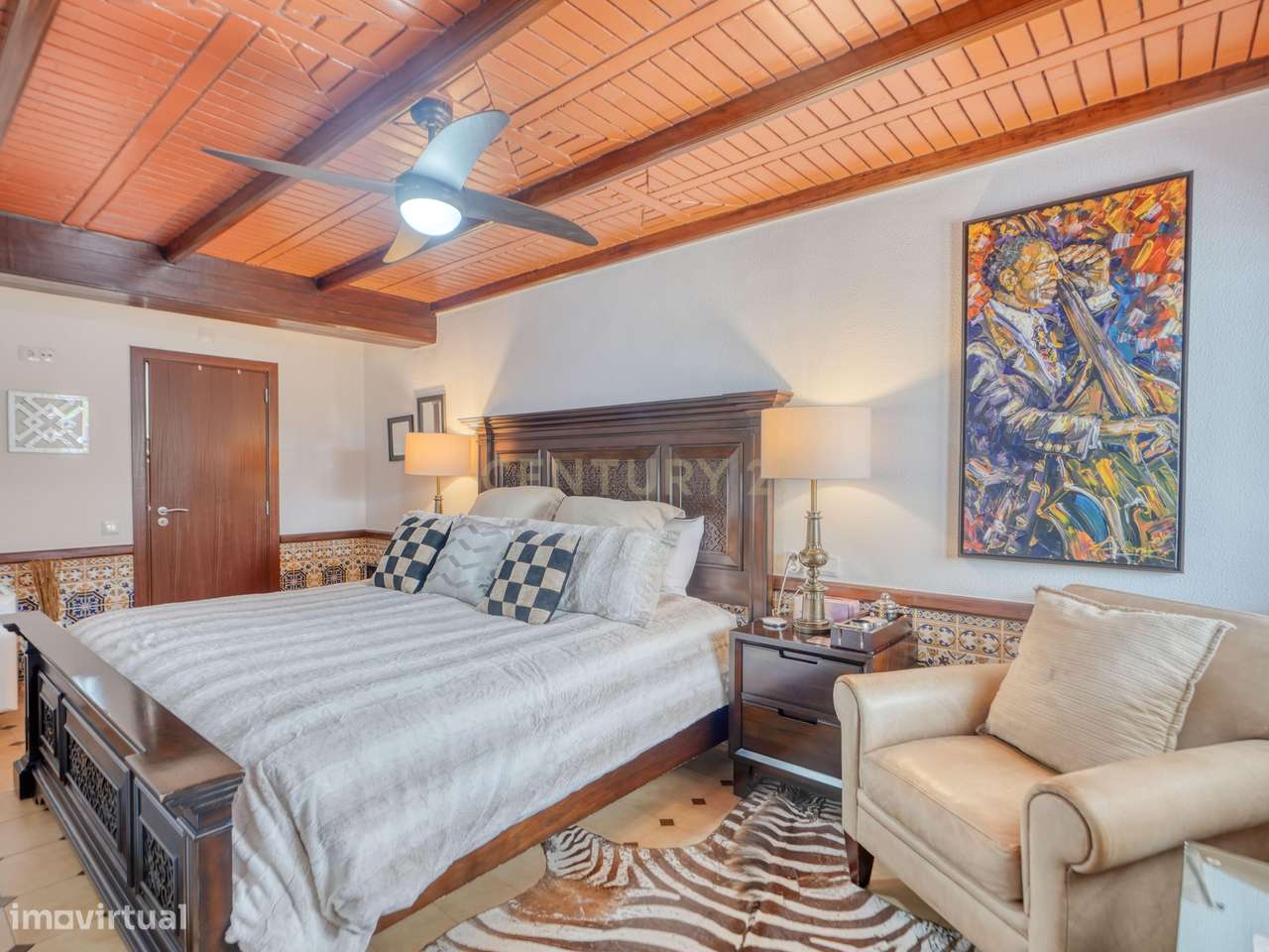 Magnífica Moradia T6 com Piscina, Garagem e Vista Desafogada em Sesimb-36