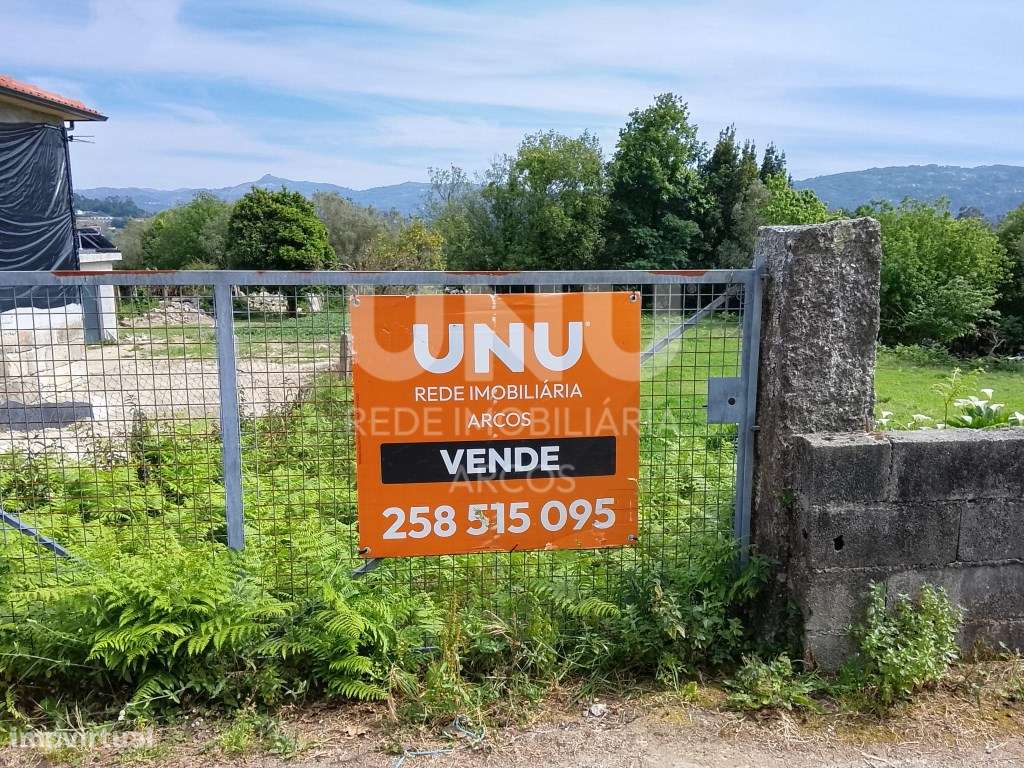 Terreno urbanizável em Távora (São Vicente)-2