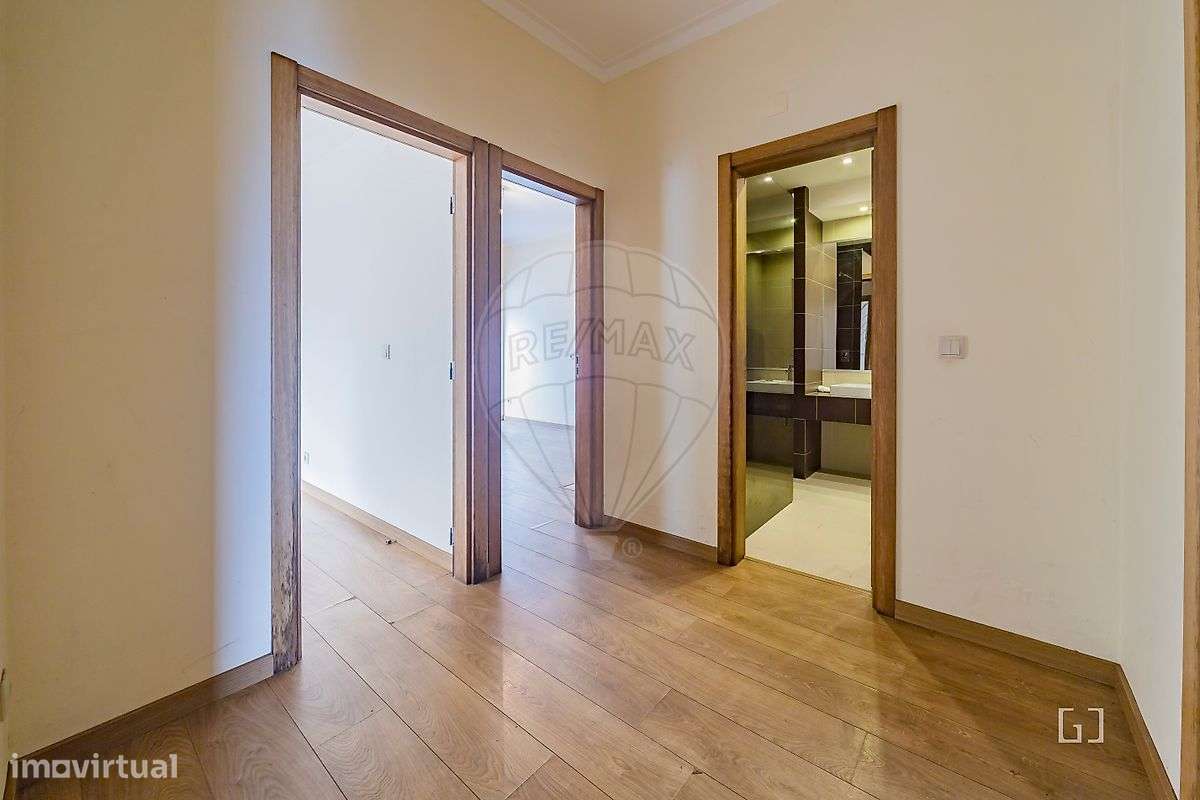 Moradia T5 para venda-14