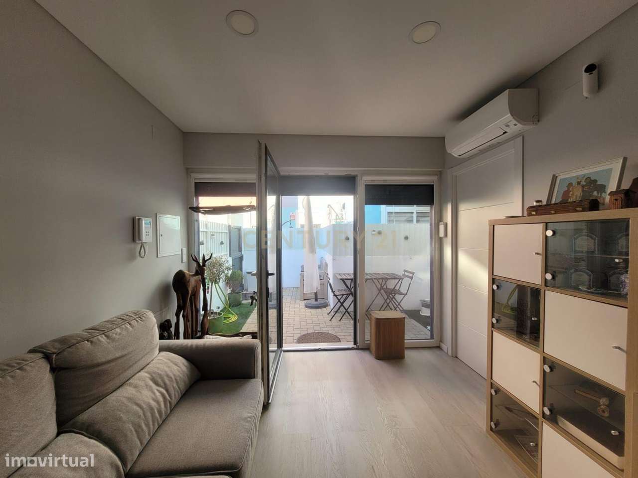 Apartamento T2 semi-novo, no Alto do Seixalinho, Barreiro-2