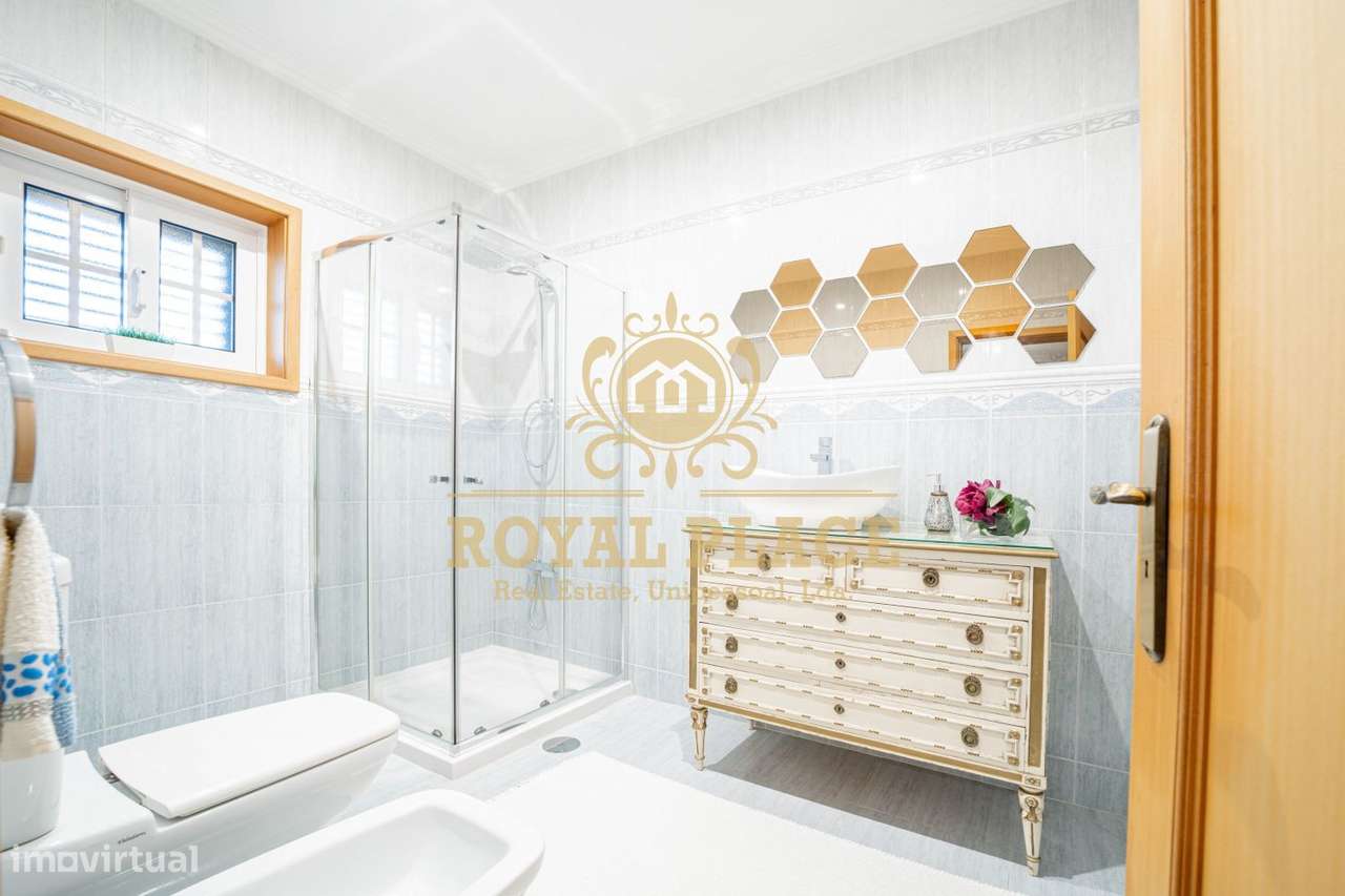 Fantástica moradia T3 em Fiães-13