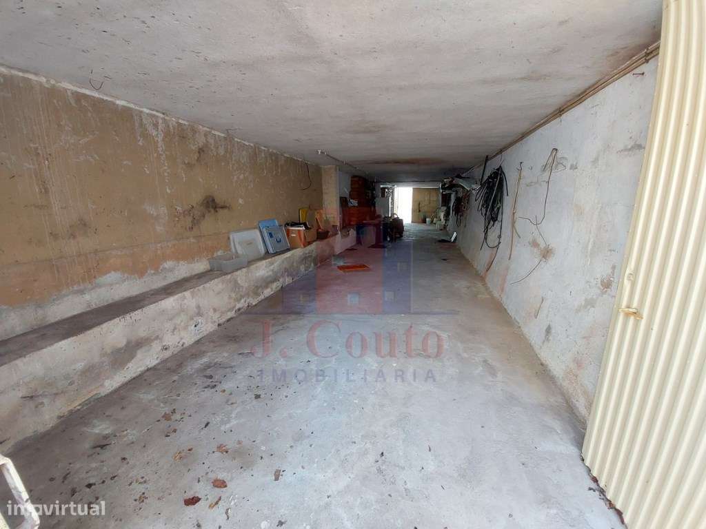 Prédio com 7 apartamentos no centro de Caldas da Rainha-45