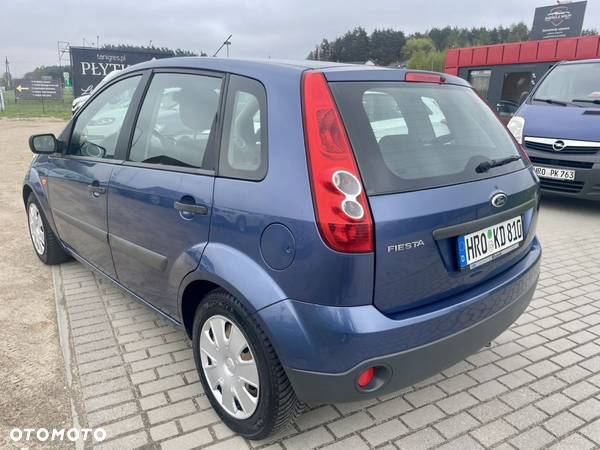 Ford Fiesta 1.3 Ambiente - 4