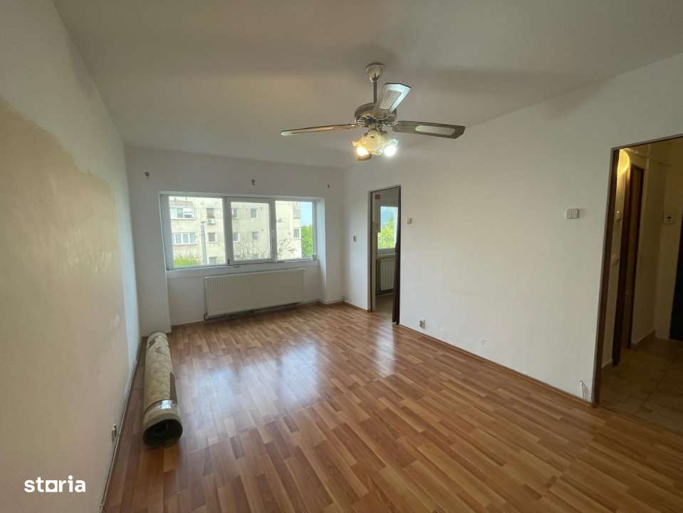 Garsoniera de vanzare, 24 mp, zona Combinat - Imagine principală: 1/5