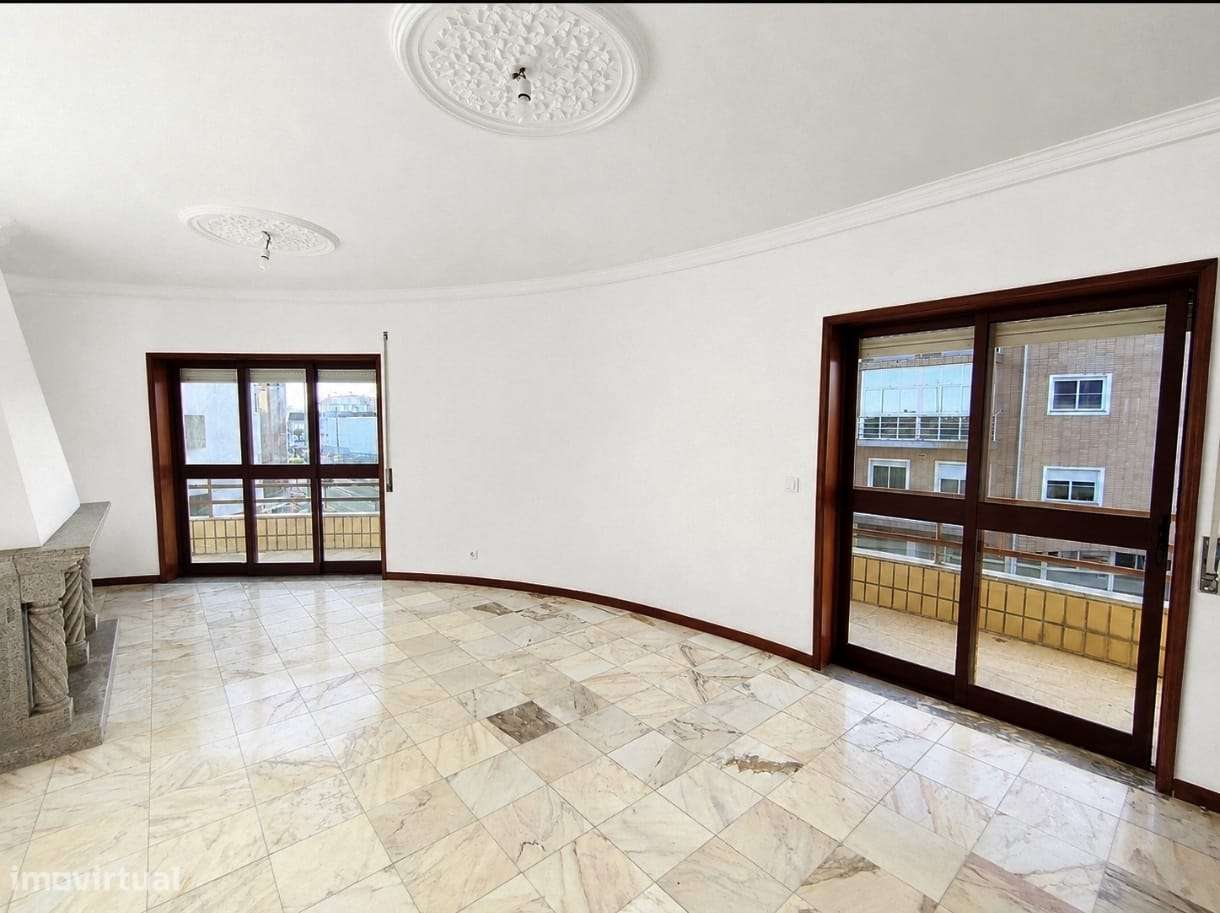 Apartamento T3 centro de Albergaria-a-Velha-26