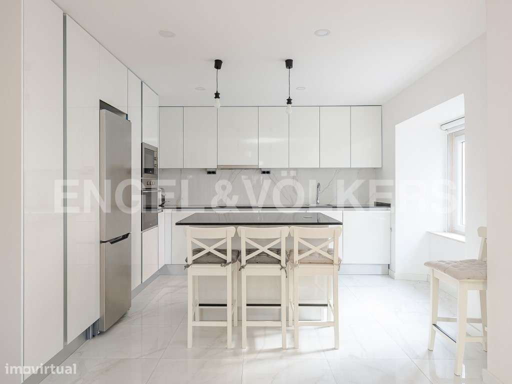 Excelente T4 junto ao Mercado S. Domingues de Benfica - Grande imagem: 3/26