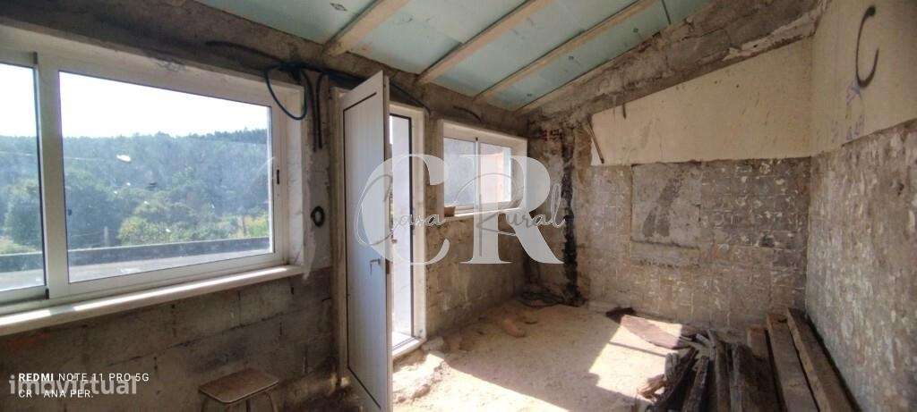 Moradia para restaurar-30