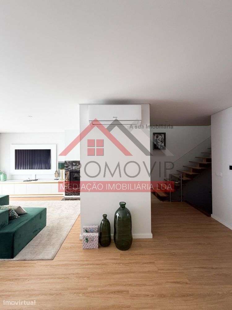 Moradia em Banda T3 Seminova Santo Tirso - Grande imagem: 4/32