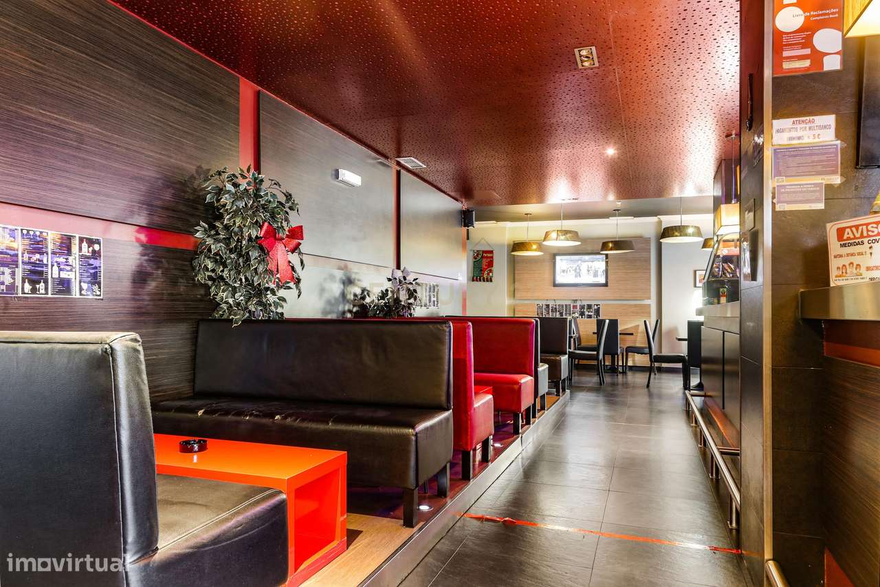 TRESPASSE  BAR CAFÉ nas Colinas do Cruzeiro c/150M2 + Esplanada 60 Lug-4