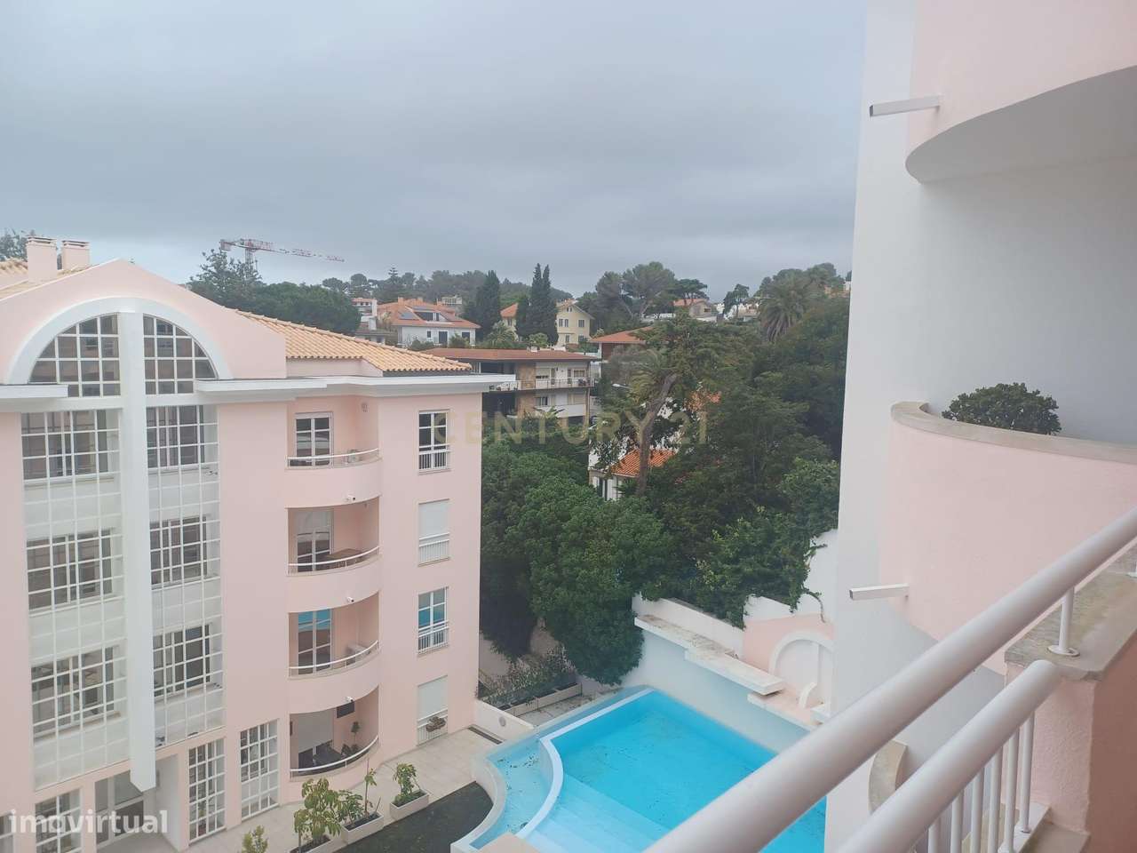 Apartamento T3 em Cascais com Vista Mar-24
