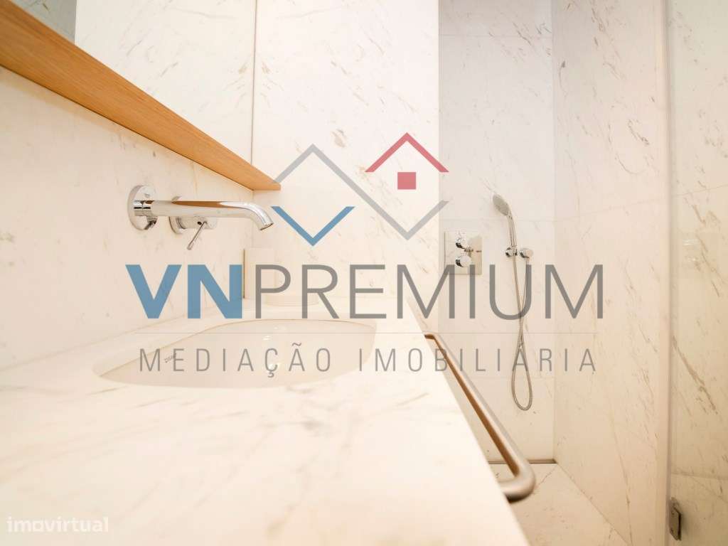 Belíssimo apartamento totalmente remodelado com materiais topo de gama-28