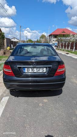 Mercedes-Benz C 180 CGI BlueEFFICIENCY Avantgarde - 3