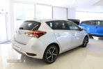 Toyota Auris 1.4 D-4D Com. +P.Techno+P.Sport - 3