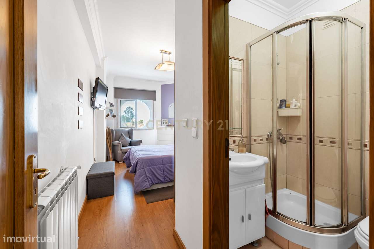 Apartamento T3 em Santa Marta do Pinhal / Corroios / Seixal.-16