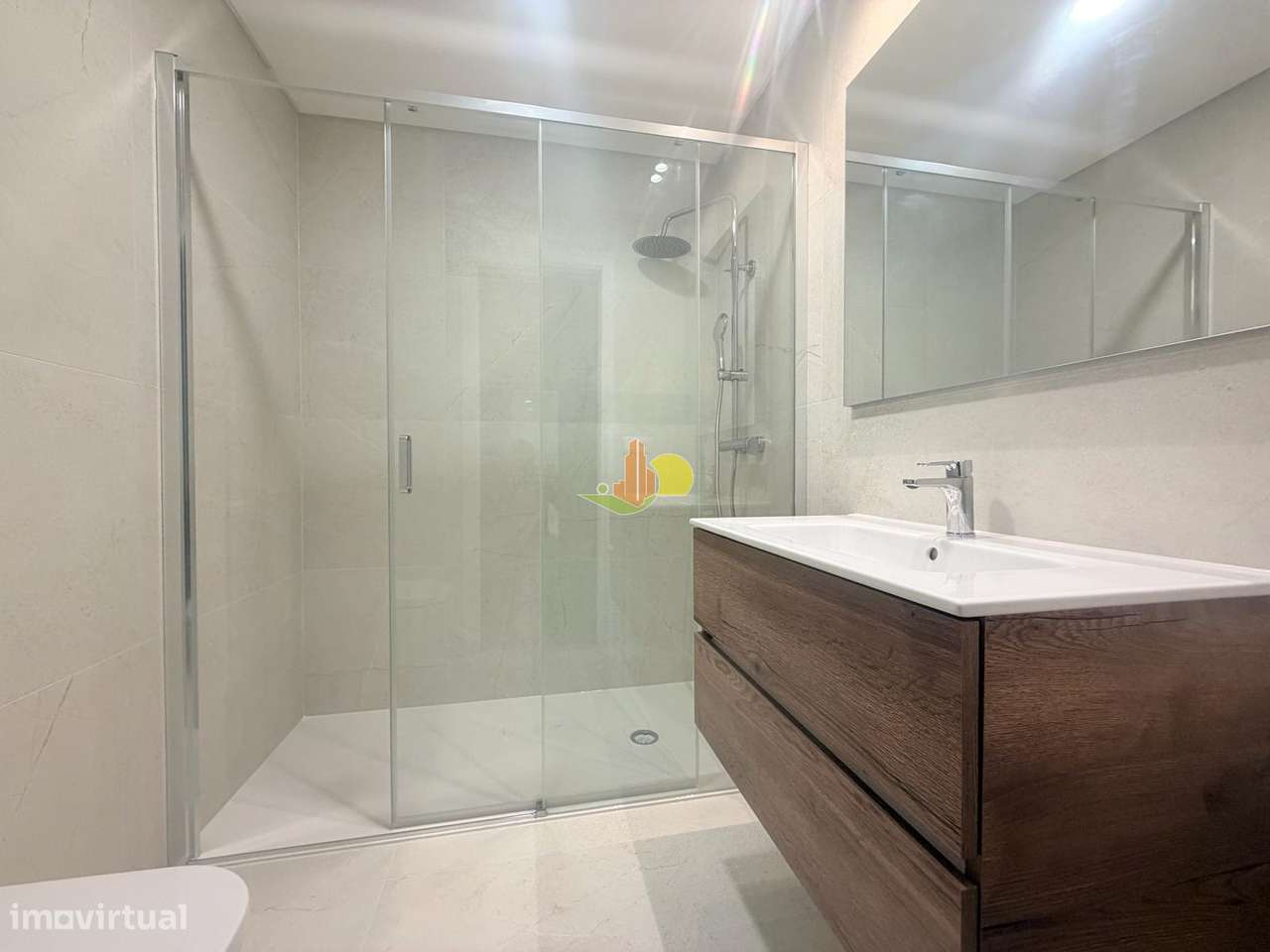 T2 Novo - Condomínio com piscina-25