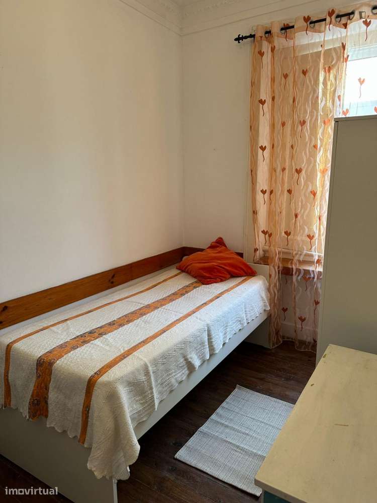 Quarto - localizado em Alameda Lisbon - Grande imagem: 5/6
