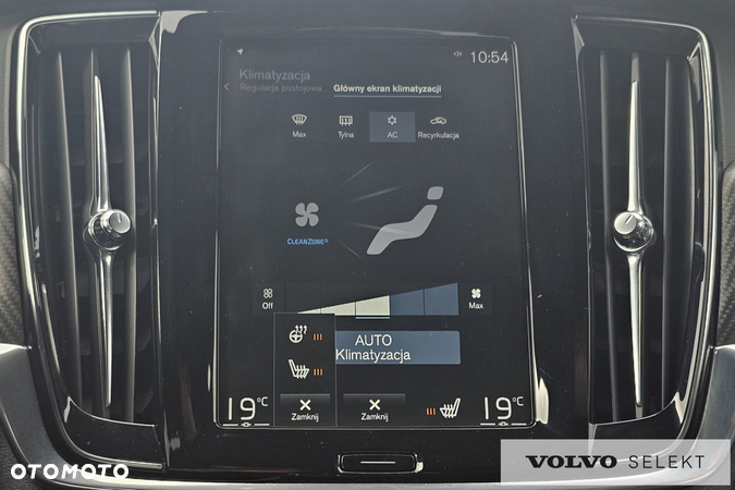 Volvo V90 Cross Country - 18