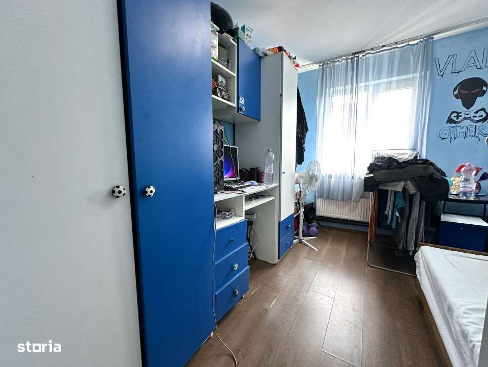 Apartament mare cu 4 camere, etaj 2 - zona Circumvalatiunii - Imagine principală: 5/6