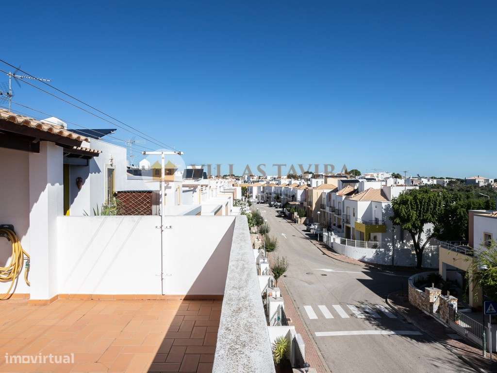 Moradia T4 - Com Vista Mar e Cidade - Topo- Urbanização Miramar-58