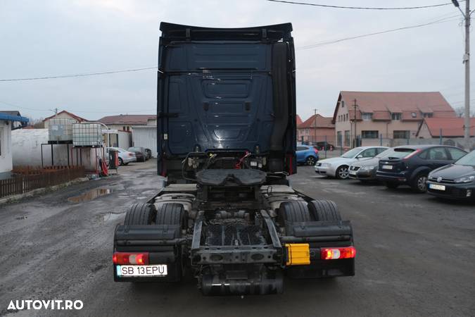 Mercedes-Benz Actros - 6